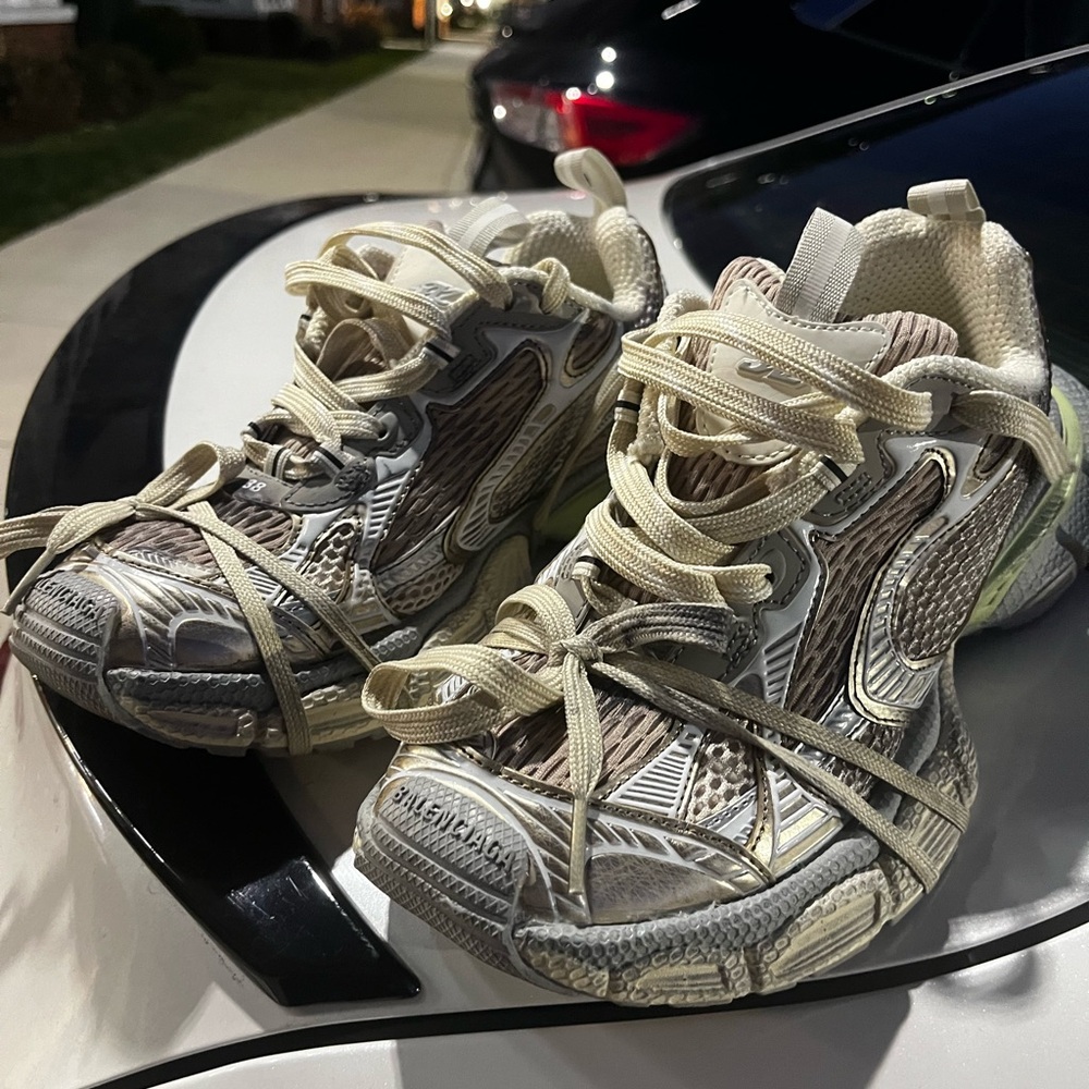 Balenciaga Sneakers - Picture 4 of 5